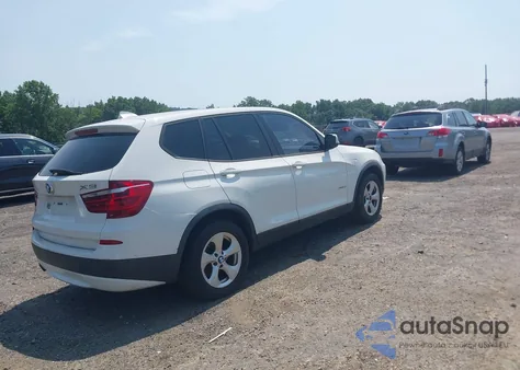 2011 BMW X3 xDrive28I z USA, uszkodzony, nr VIN 5UXWX5C51BL702791